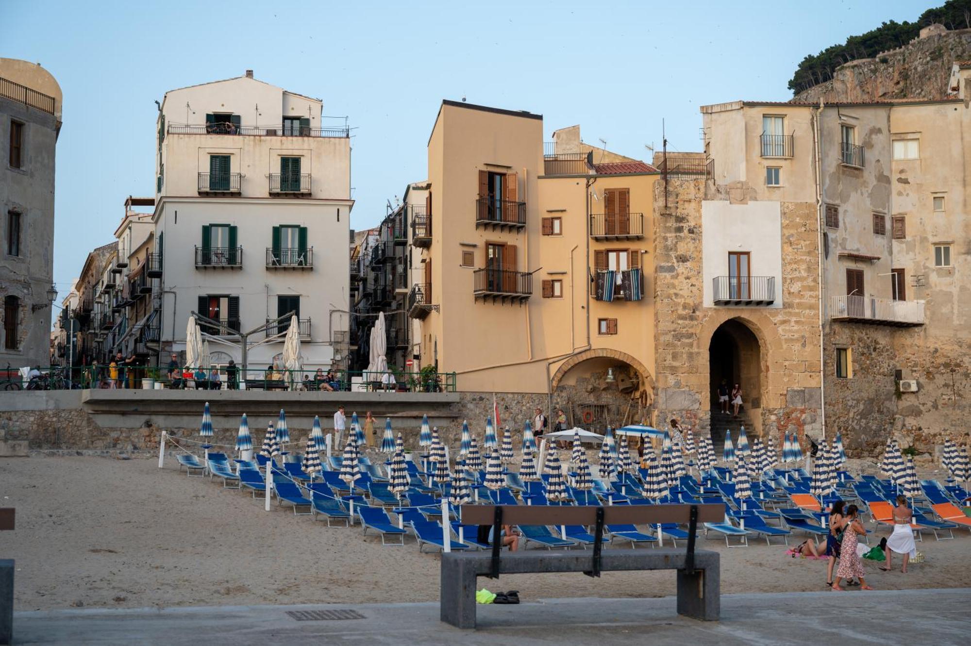 Casa Vacanze Tramonto Alla Marina Cefalù Zewnętrze zdjęcie