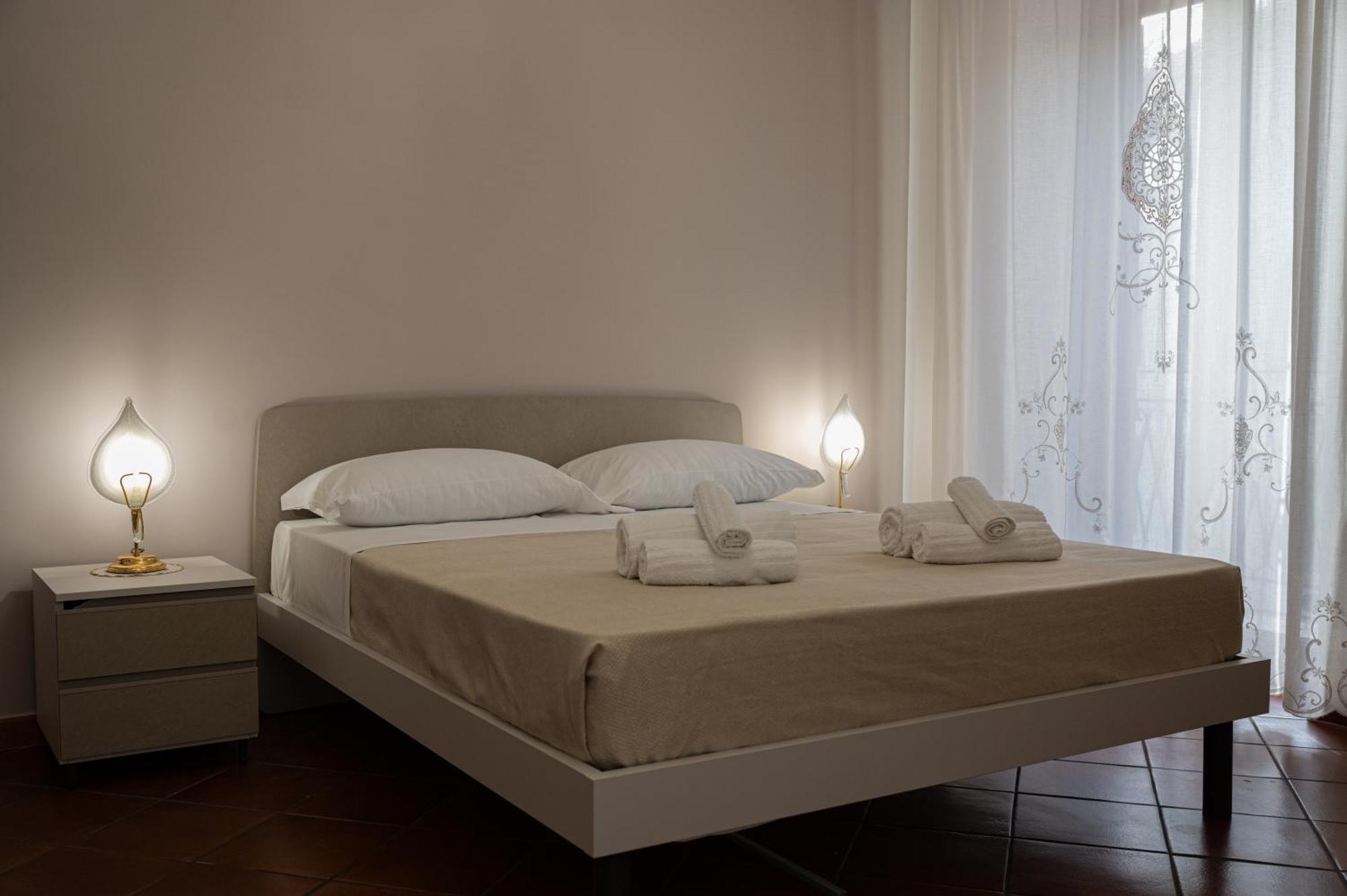Casa Vacanze Tramonto Alla Marina Cefalù Zewnętrze zdjęcie